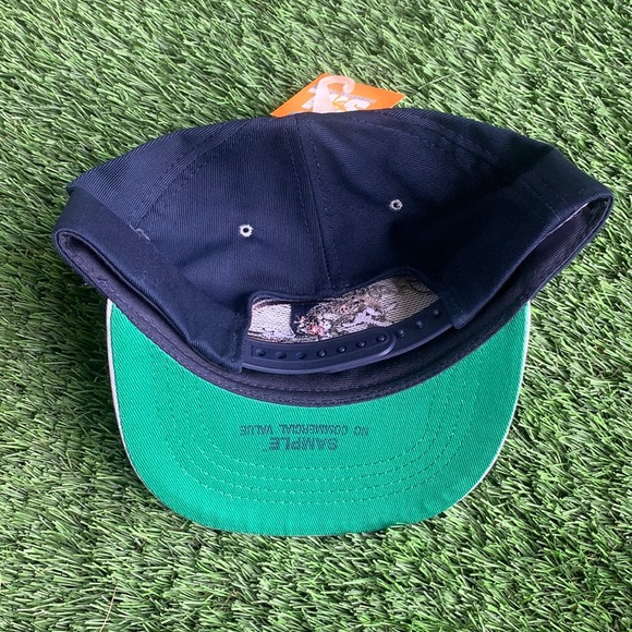 Brand New Vintage Rare Kids Hoyas Georgetown Bugs Bunny SnapBack Hat 90s - Picture 2 of 4